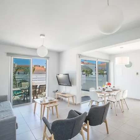 度假居 Kitsios With Private Pool No2 普罗塔拉斯
